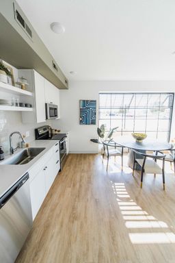District Lofts II - 2nd/3rd Floor Interior Unit – photo 1