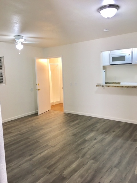 Berkeley Apartment: 2233 Grant Street