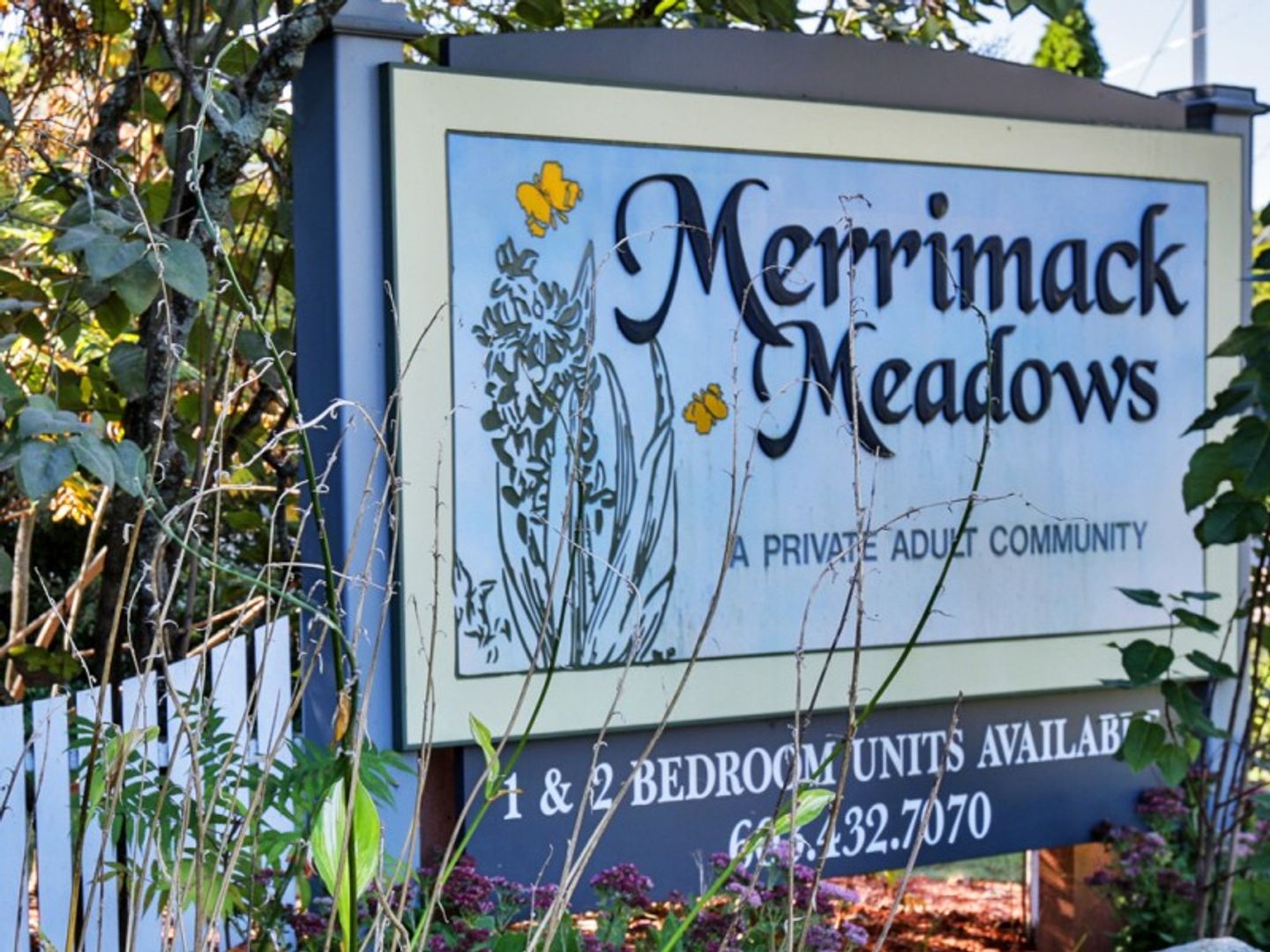 Merrimack Apartment: 13 Hummingbird Lane