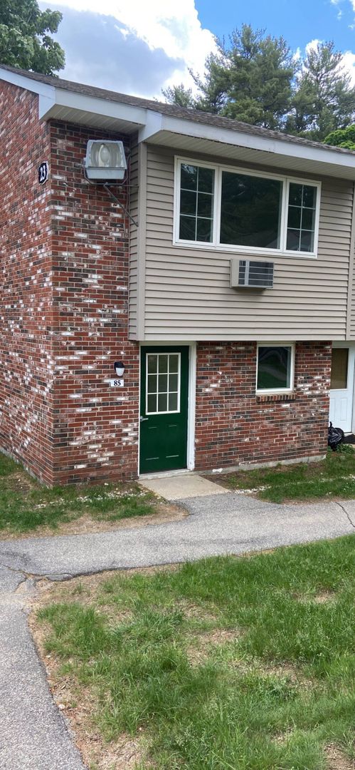 Dover Apartment: 2A Adelle Dr