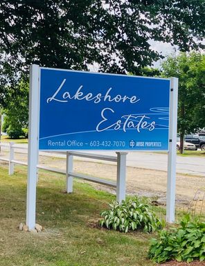 Lakeshore Estates - 2 BR in Great Location.