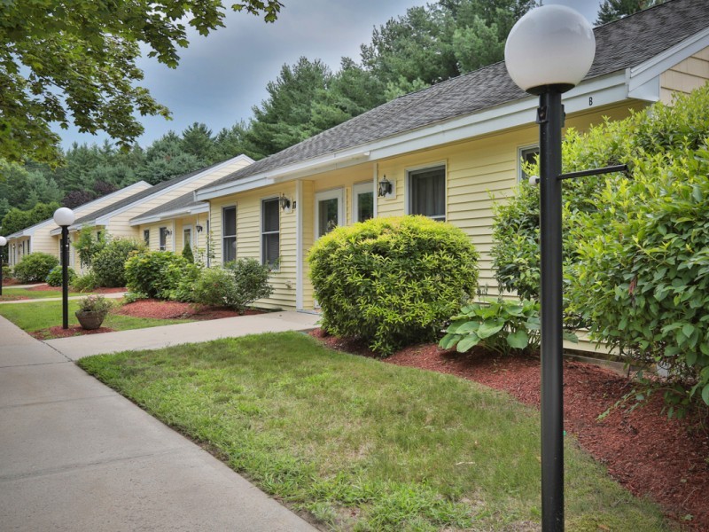 Bedford Apartment: 37 Ridgewood Road