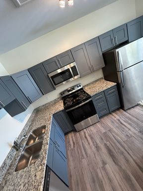 ALL NEW and ALL UTILITIES INCLUDED 1BR/1BA Apartment Home at Hudson Gardens! $1895