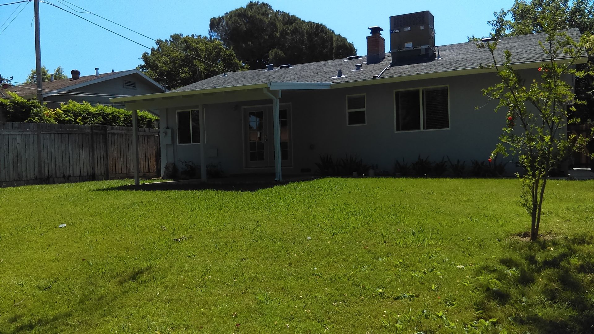 SACRAMENTO House: 5221 VERNER AVENEUE