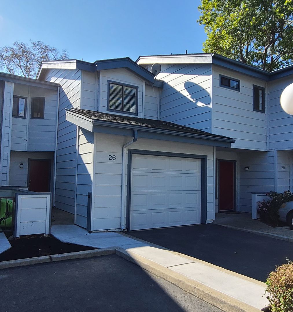 San Luis Obispo House: 2230 Exposition Dr. #26