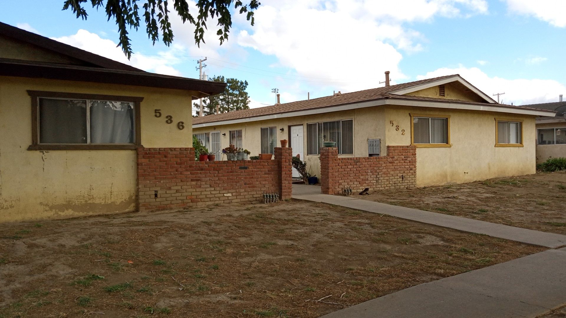 Lompoc Apartment: 532-536 North T Street