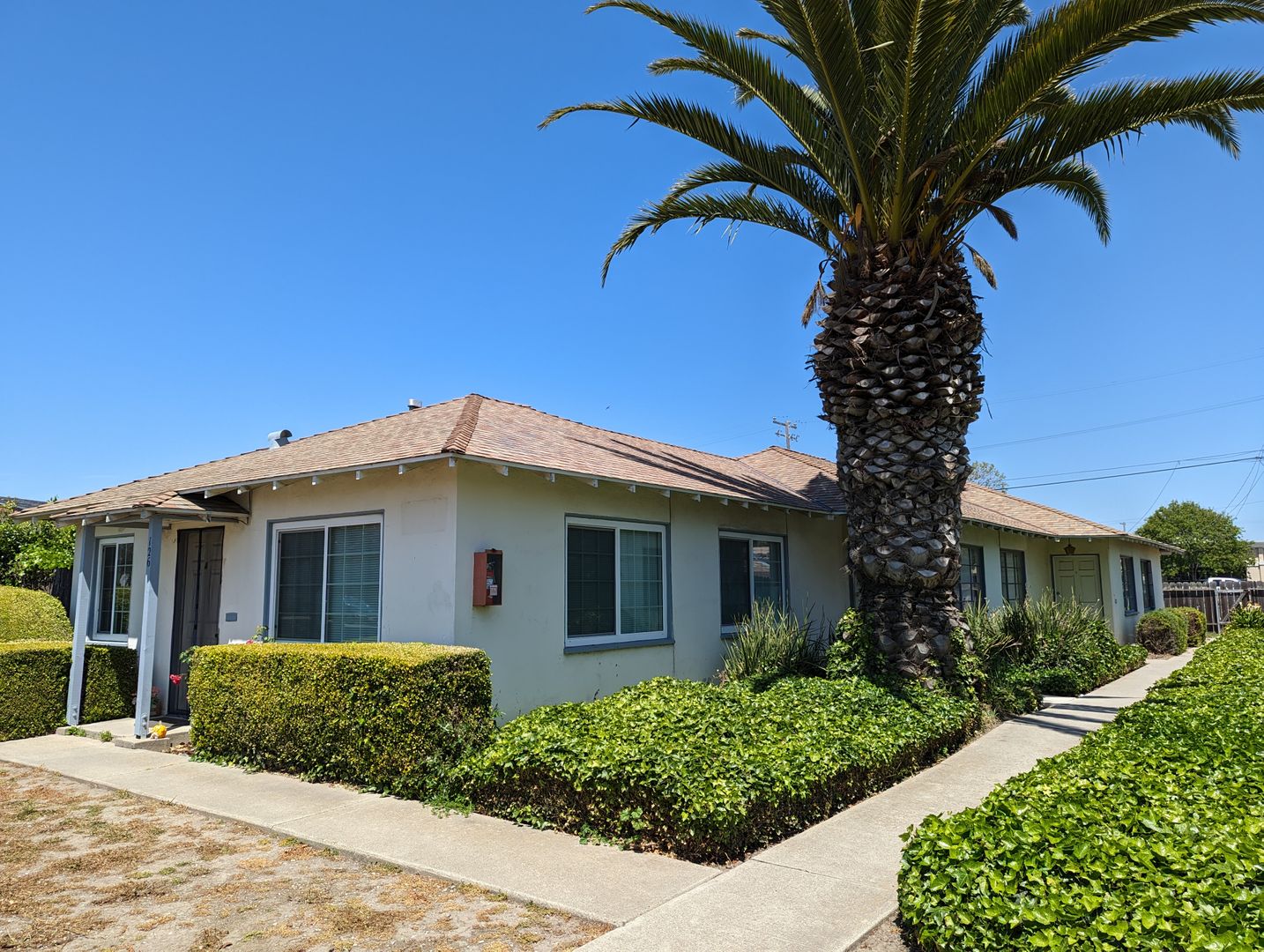 Lompoc Apartment: 118-122-126 North J Street