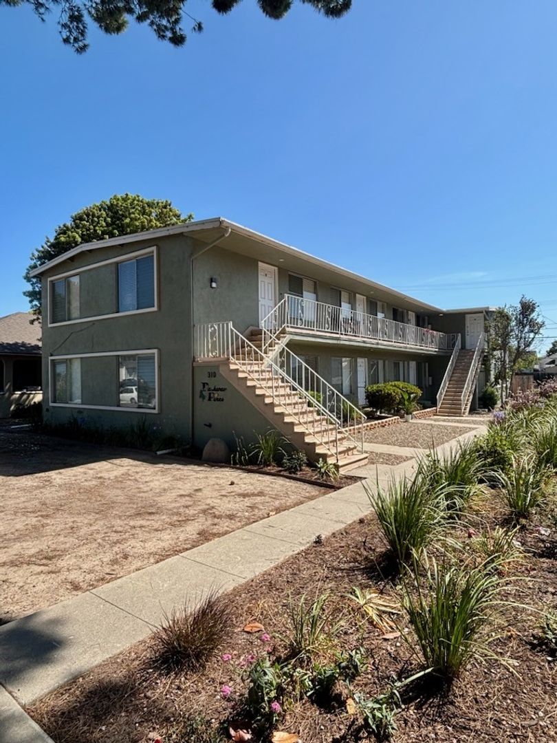 Lompoc Apartment: 310 South H St