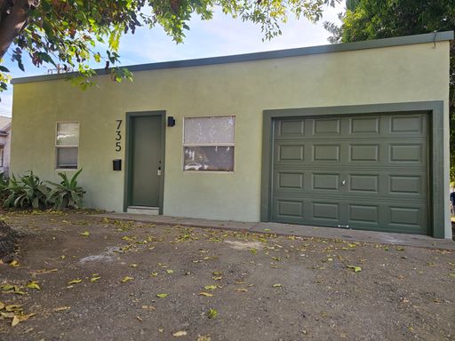 735 Grand Avenue – photo 1