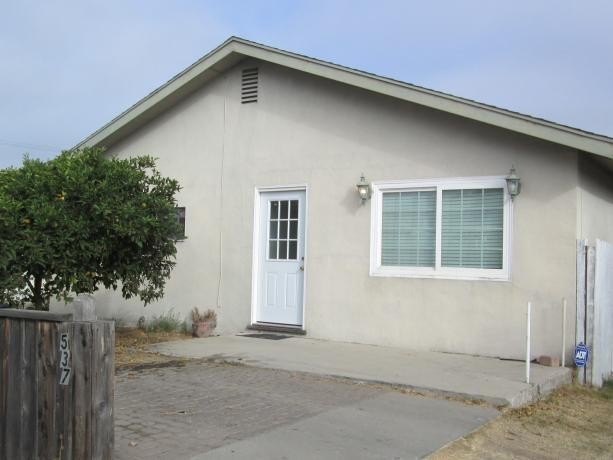 Grover Beach Apartment: 537 Trouville Avenue