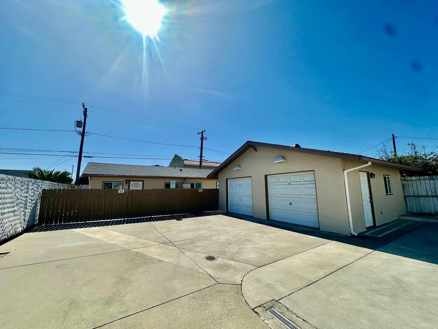 Lompoc Apartment: 516 North I Street