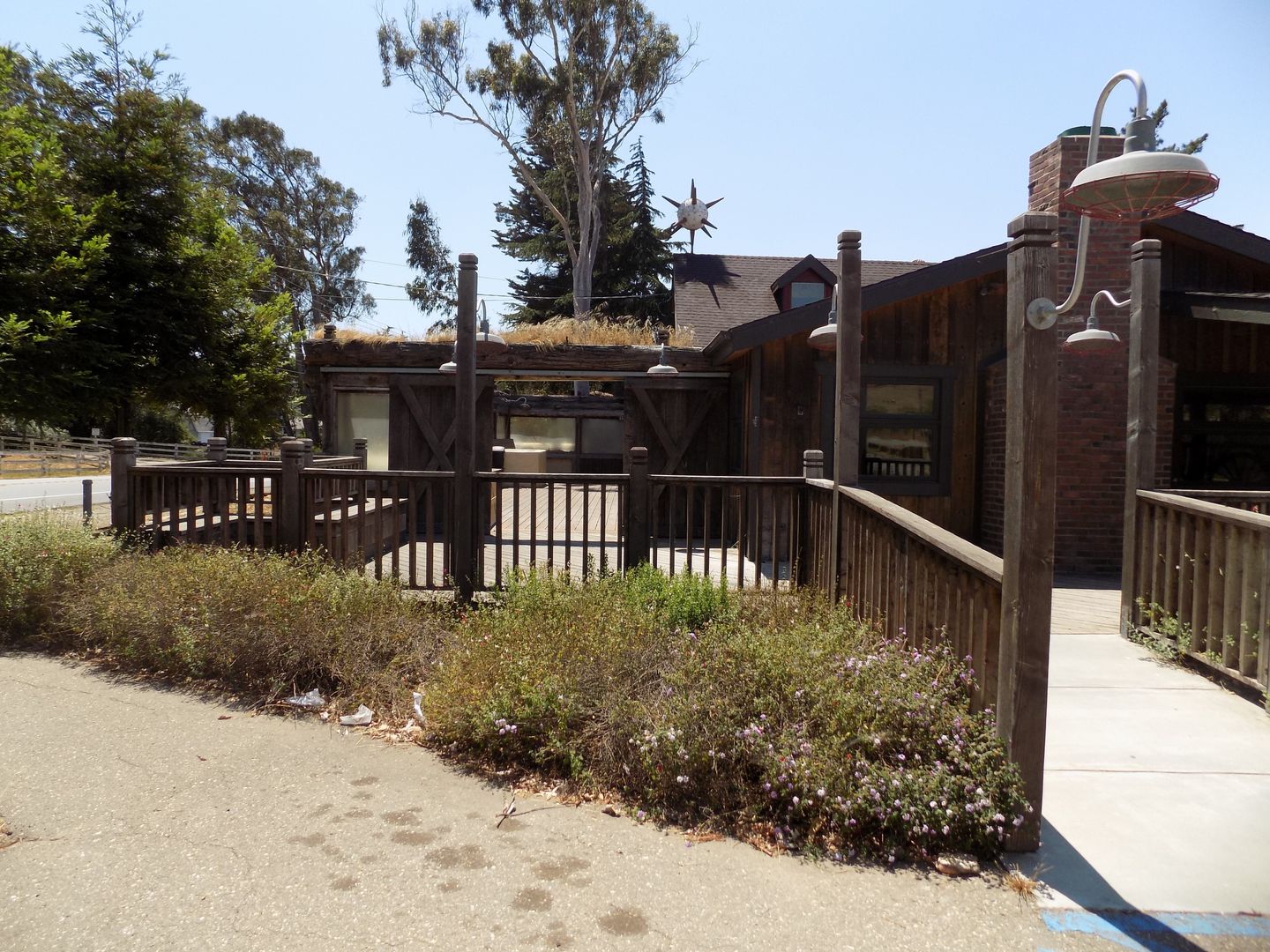 San Luis Obispo Apartment: 740 W. Foothill Boulevard