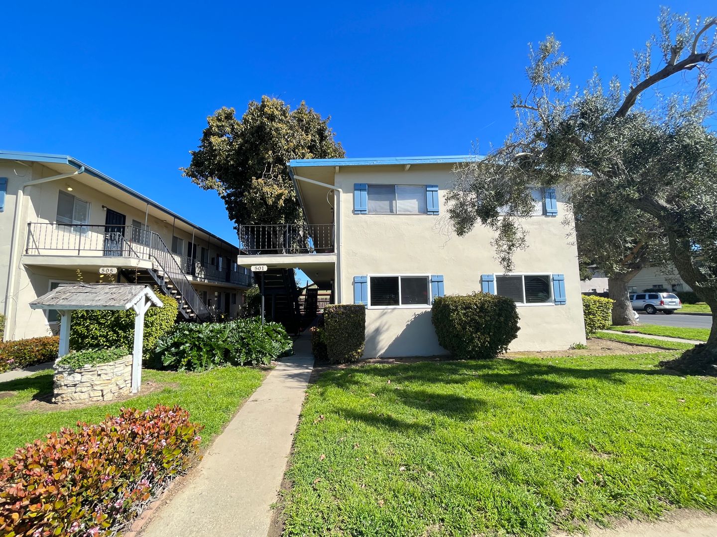Lompoc Apartment: 501-509 W. Chestnut Ave