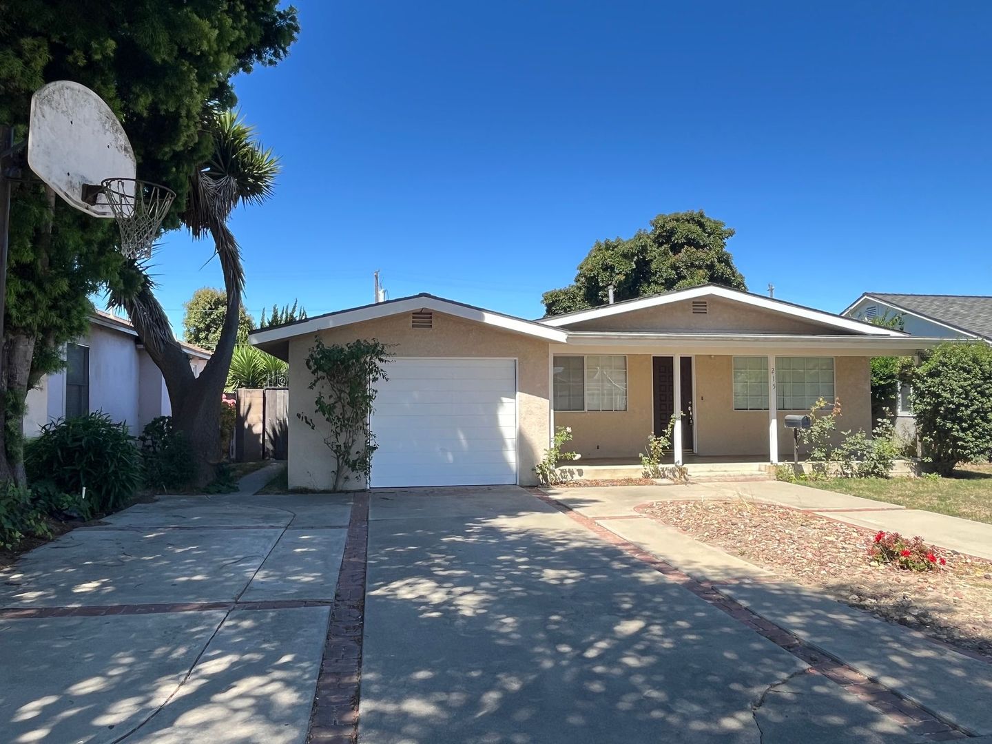 Lompoc House: 215 South D Street