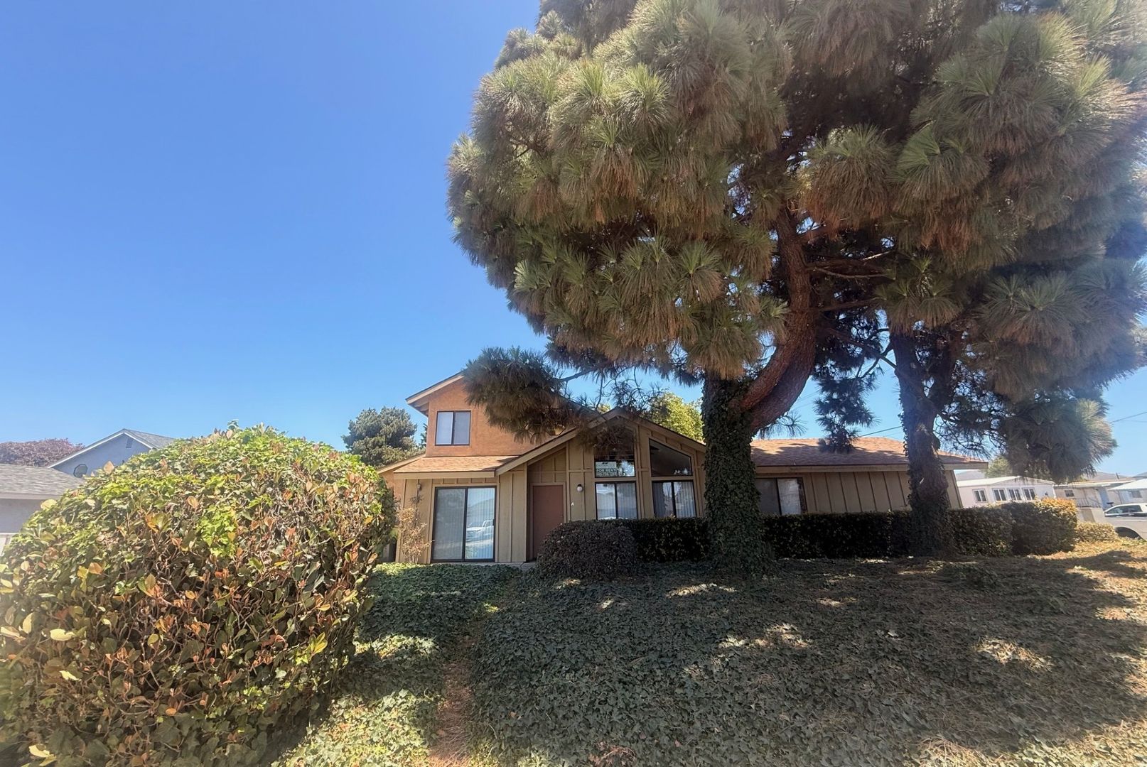 Lompoc Apartment: 601 East Pine Avenue
