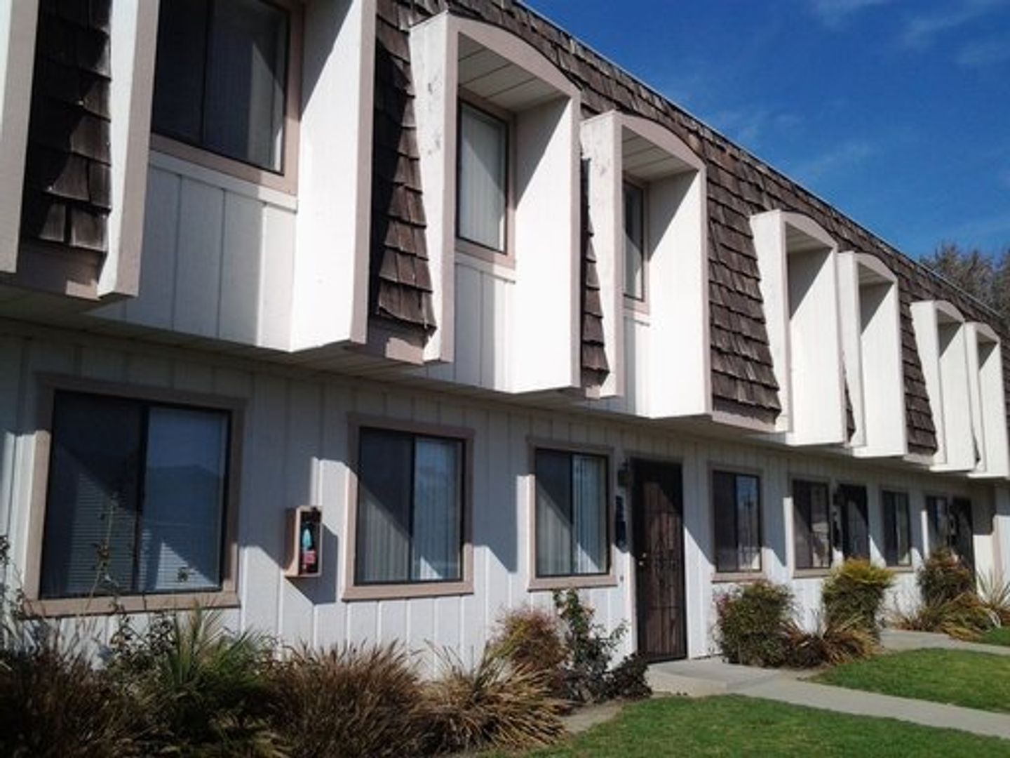 Lompoc Apartment: 701 North C Street