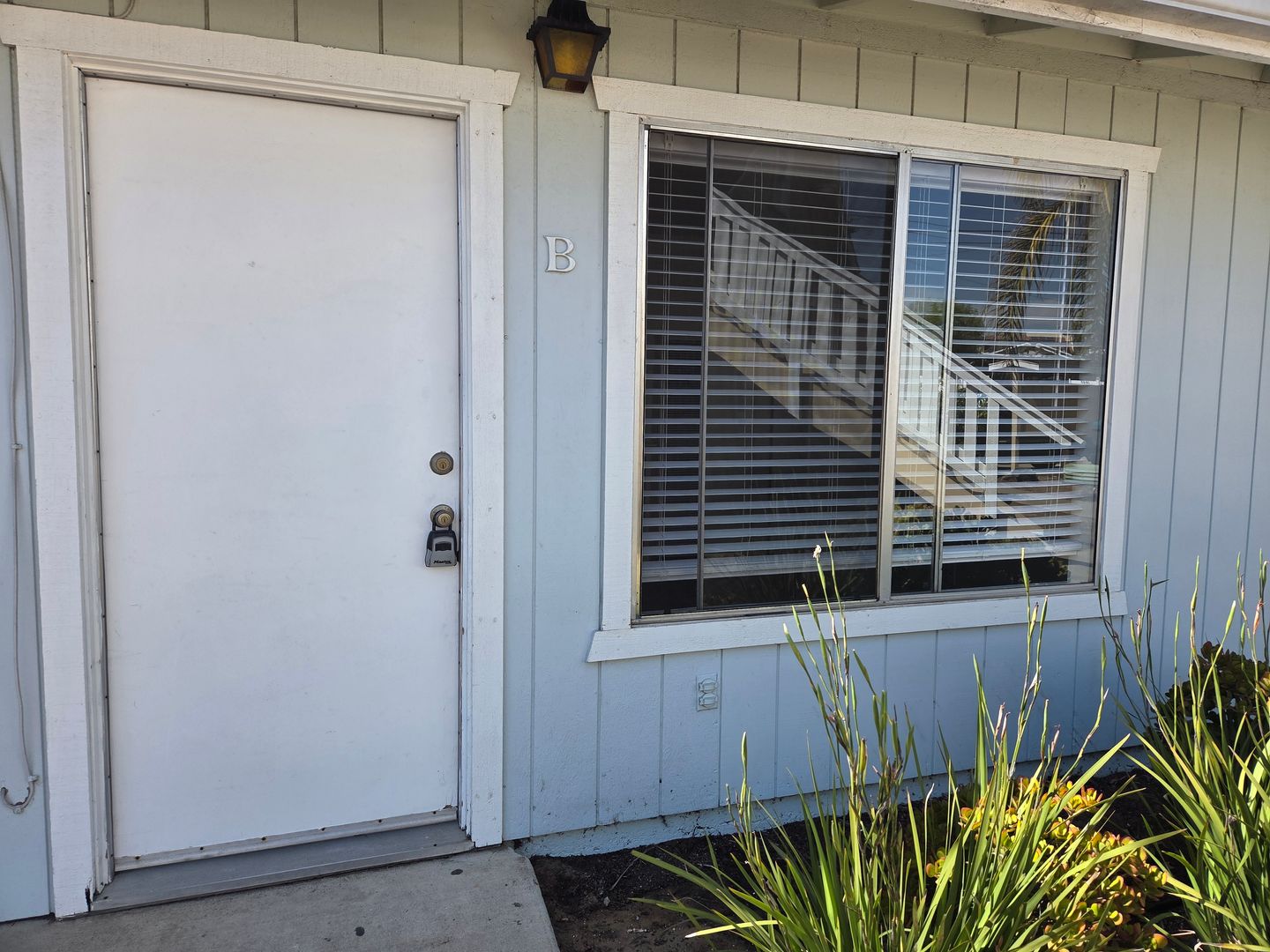 Oceano Apartment: 1460, 1470,  1480 & 1490 S. 13th St.