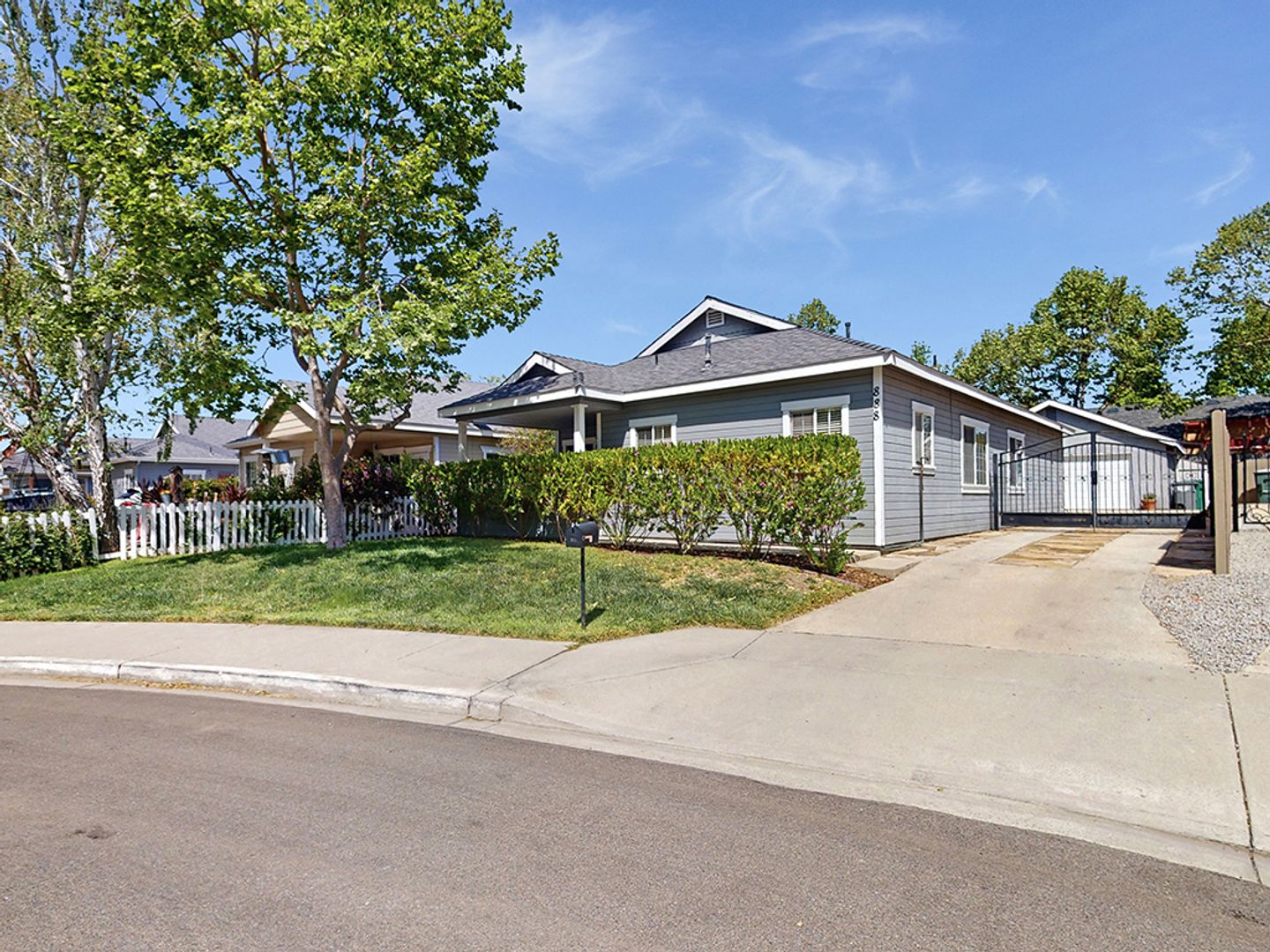 San Luis Obispo House: 888 El Capitan Way