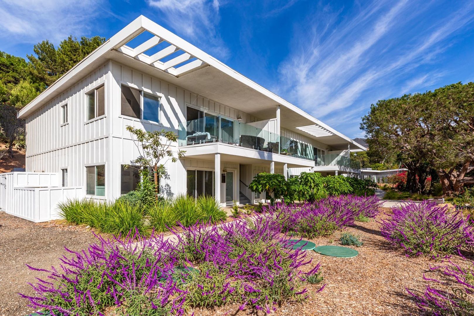 Malibu Apartment: 6453 Sycamore Meadows Drive