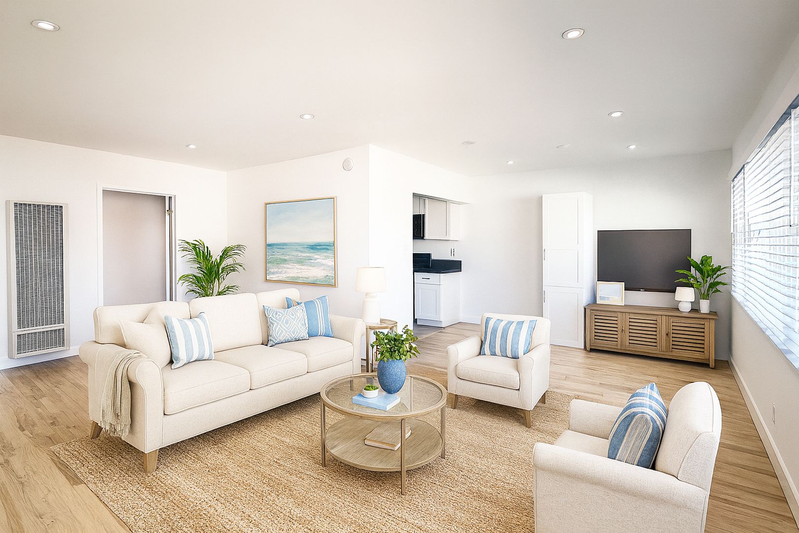 Hermosa Beach Apartment: 121-131 8th St