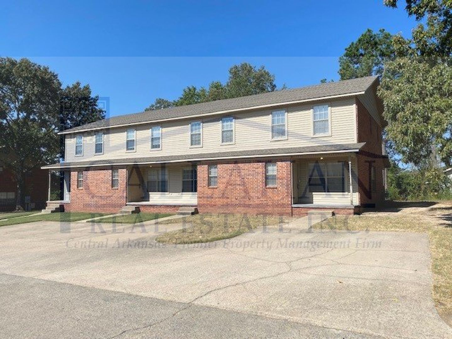 Sherwood Apartment: 331 Club Rd