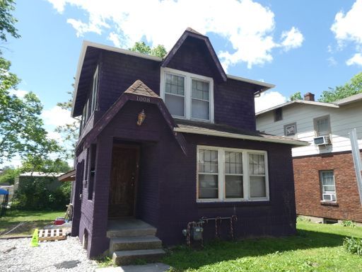 2 Bedroom Home-Downtown – photo 1