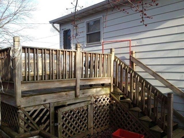 Bloomington House: 515 1/2 W. Howe St.