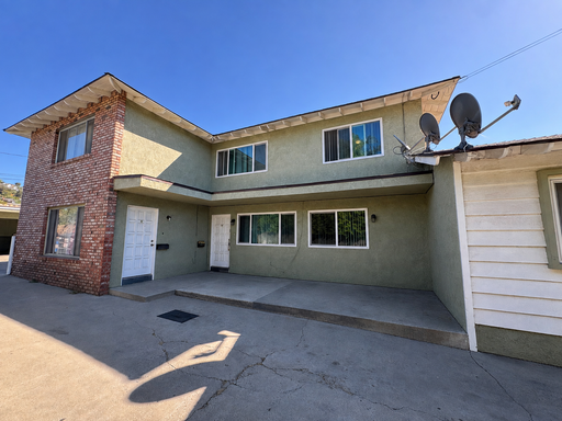 Remodeled 2+1.5 Townhome in Santa Paula