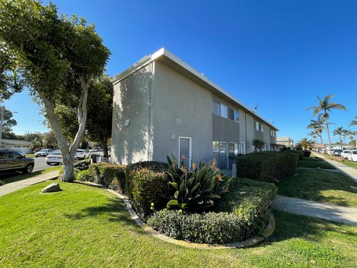 Refurbished Midtown Ventura Apartment – photo 1