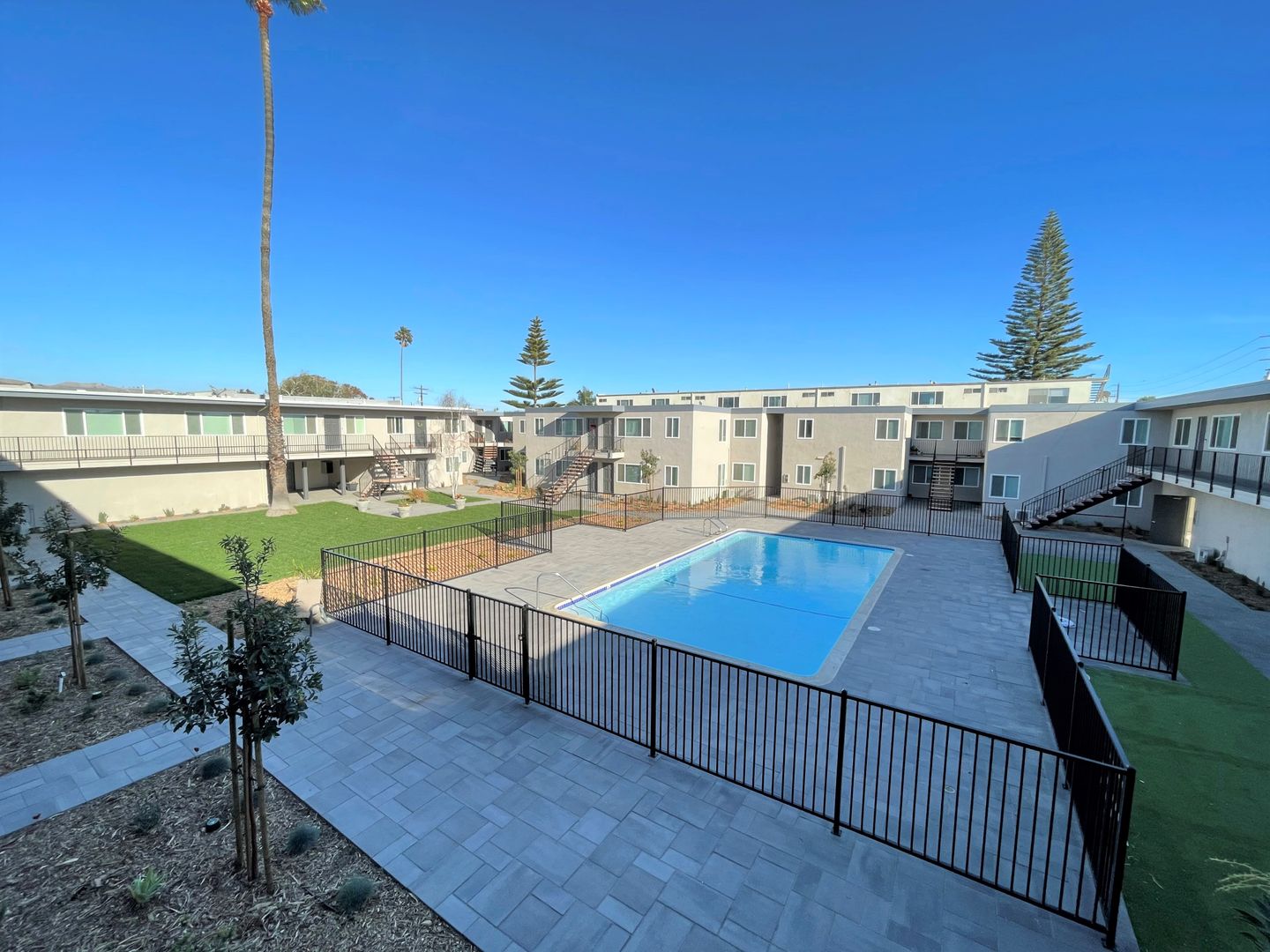 Ventura Apartment: 3090 Channel Drive