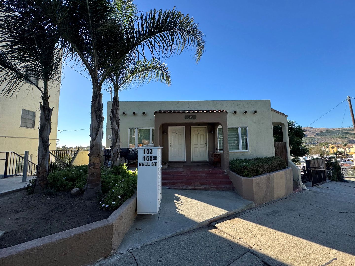 Ventura Apartment: 153 Wall Street