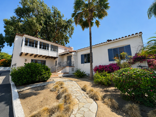 Gorgeous Ventura Home- Great Character, Private Pool, Private Setting – photo 1