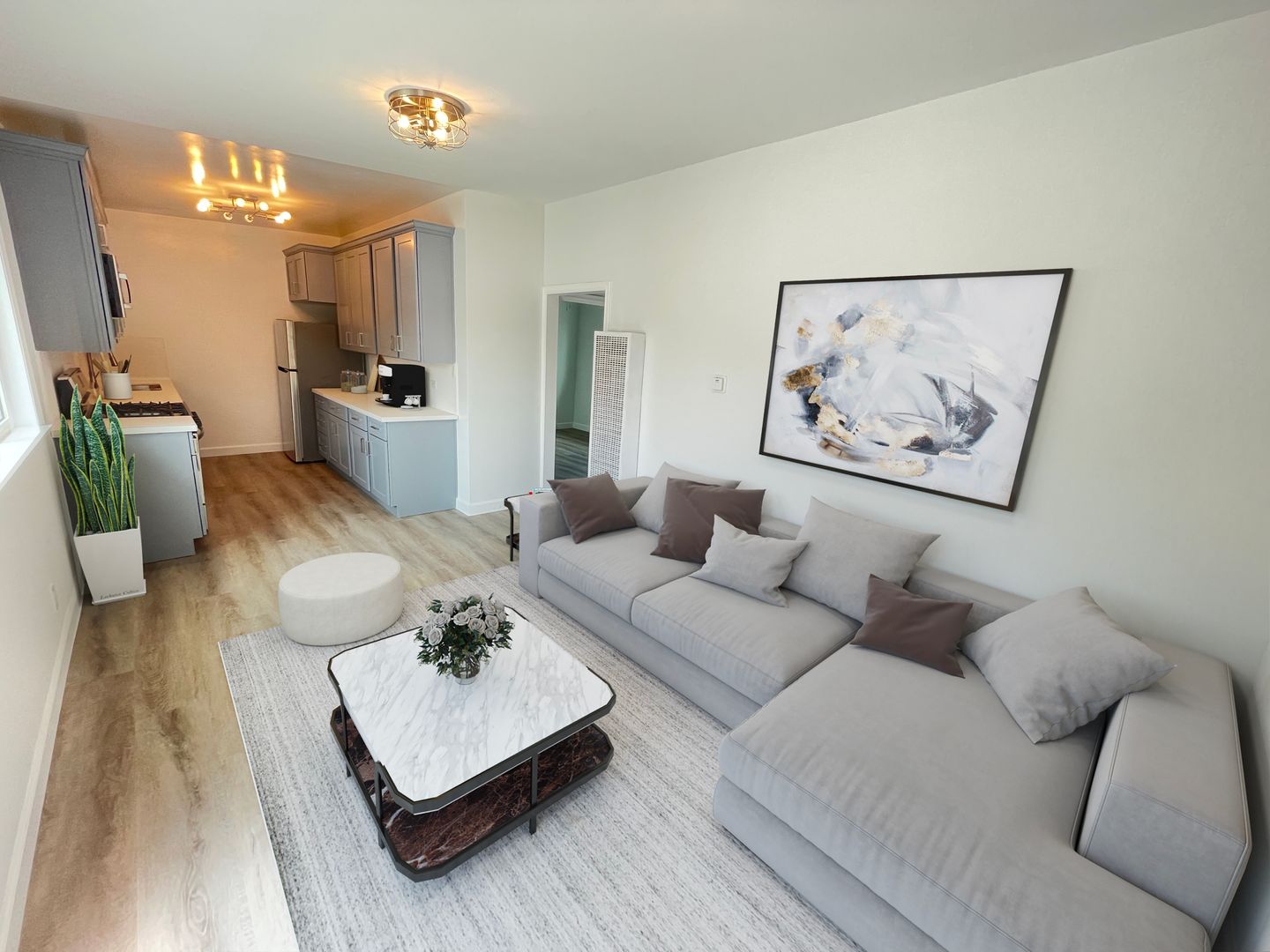 Los Angeles Apartment: 4232 Lindblade Dr