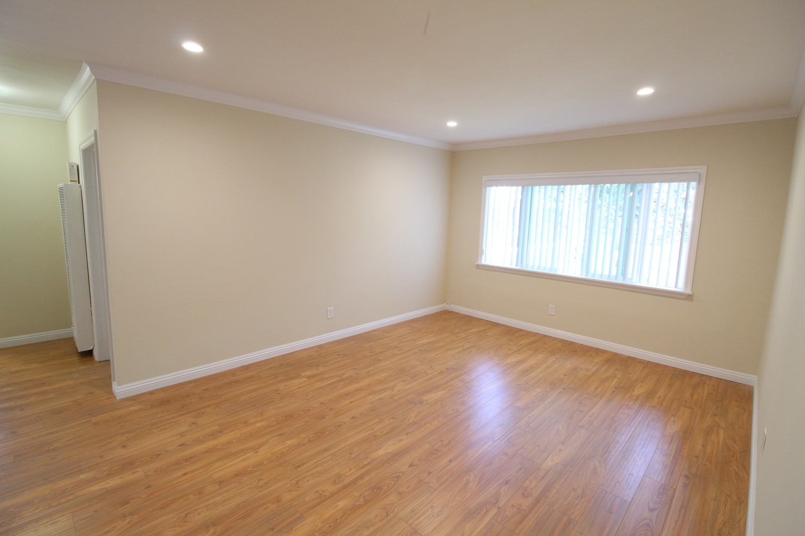 Inglewood Apartment: 721 Edgewood St