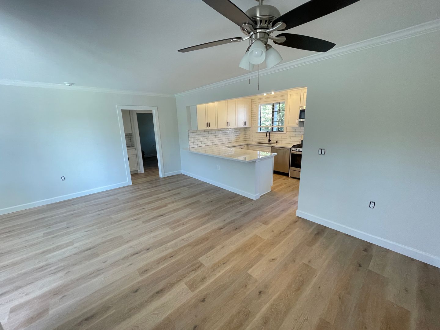 Los Angeles Apartment: 3632 S Centinela Ave