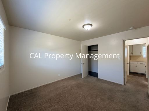 Quiet South Salinas 1 Bedroom Apartment with Assigned Parking – photo 1