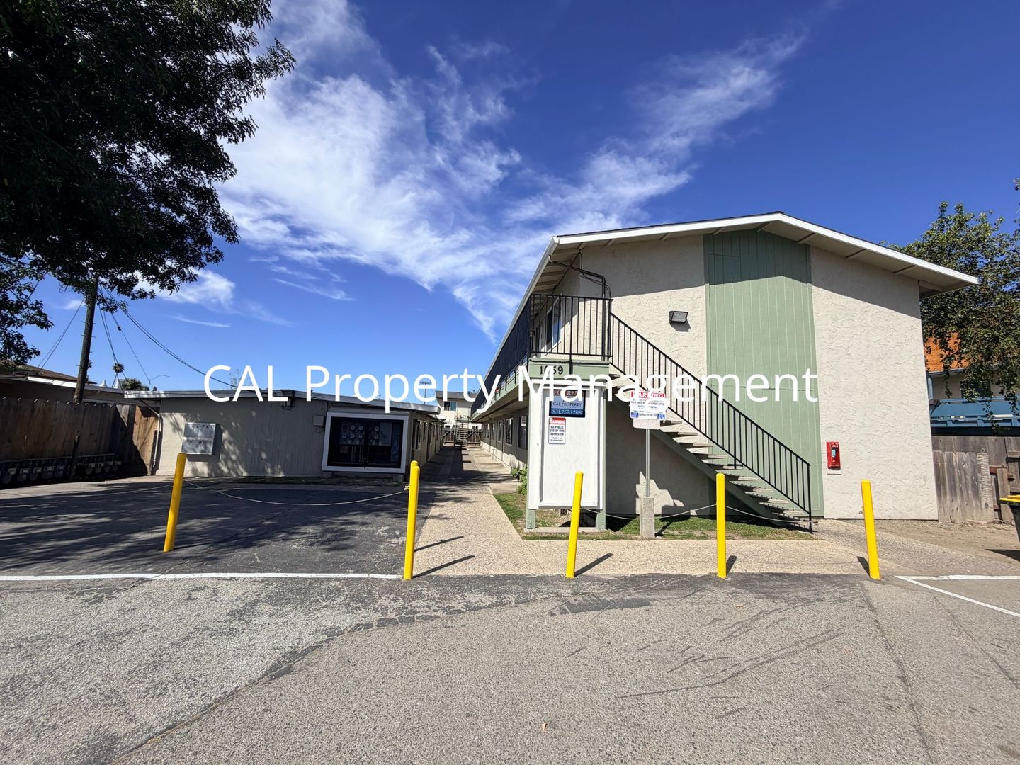 SALINAS Apartment: 1059 SANBORN RD.