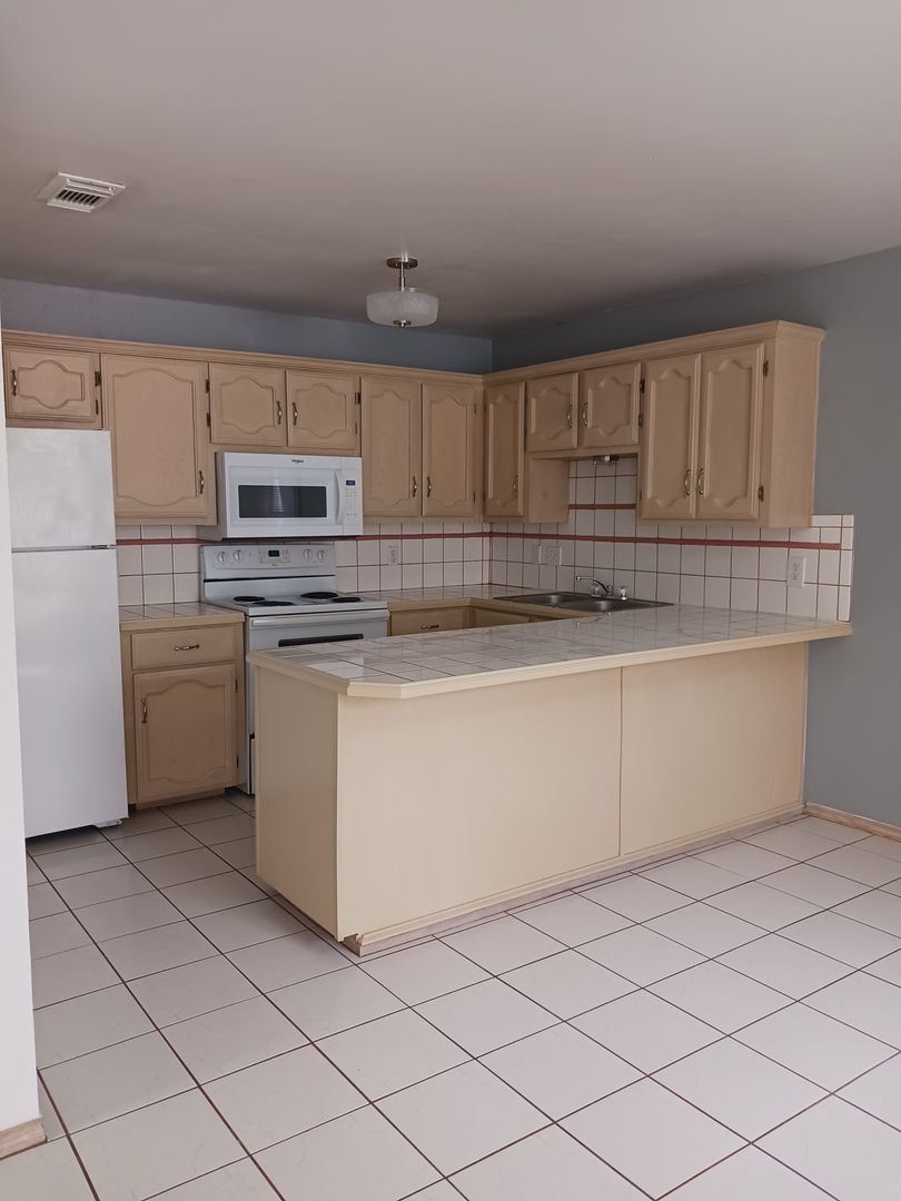 McAllen Apartment: 4210 N. Main St.