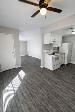 2 Bedroom | An Elevated Standard of Living – photo 1