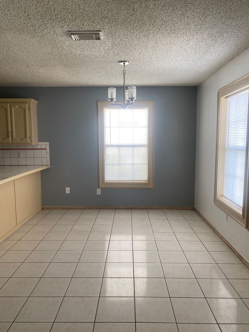 McAllen Apartment: 4210 N. Main St.