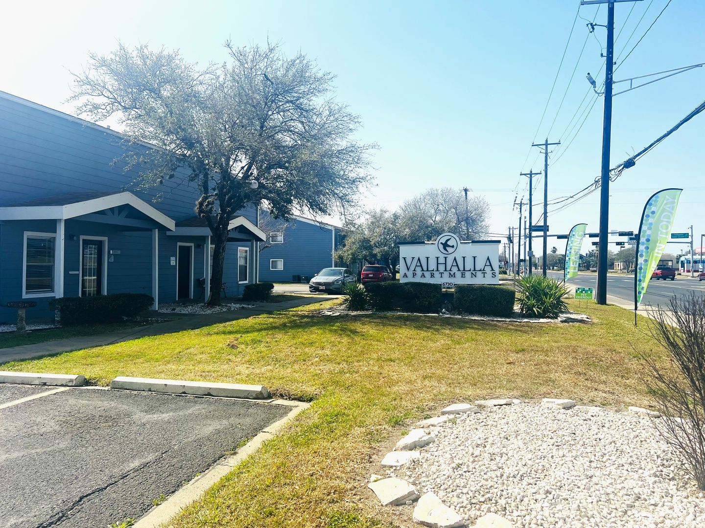 Corpus Christi Apartment: 6730 Everhart Rd