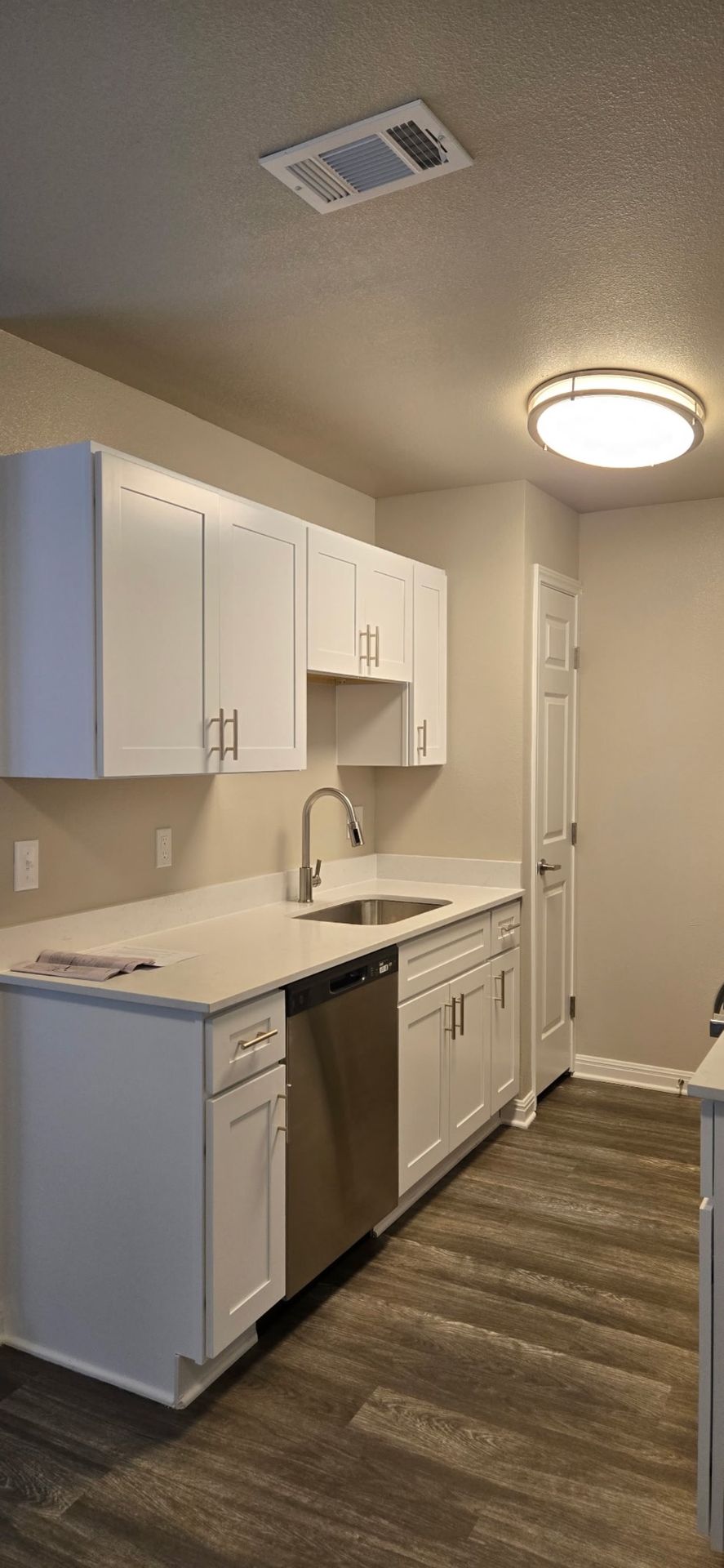San Antonio Apartment: 1400 Gardina St.
