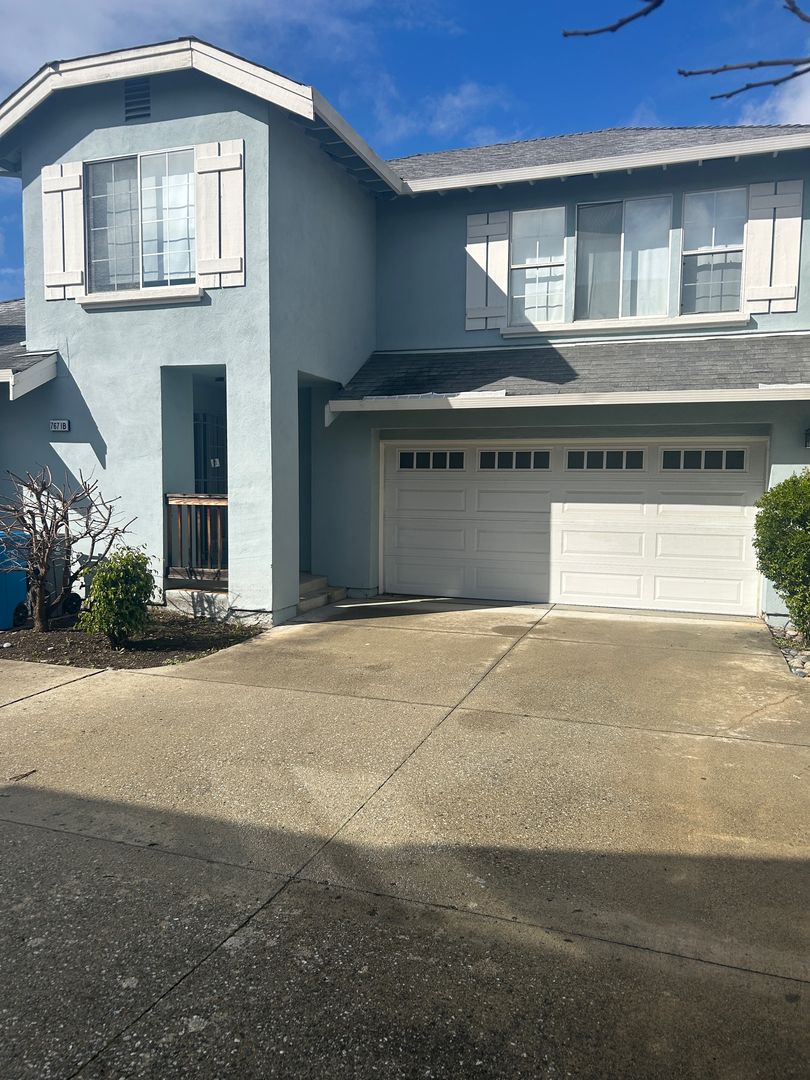 Gilroy House: 7671 Church Street Unit B