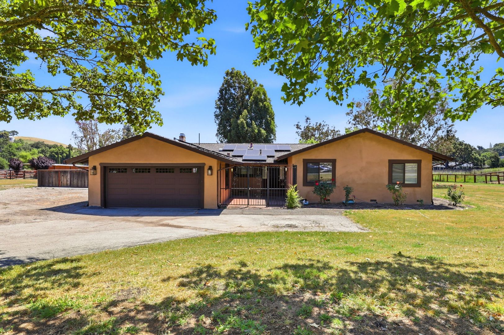 Gilroy House: 10200 Parrish View Dr.