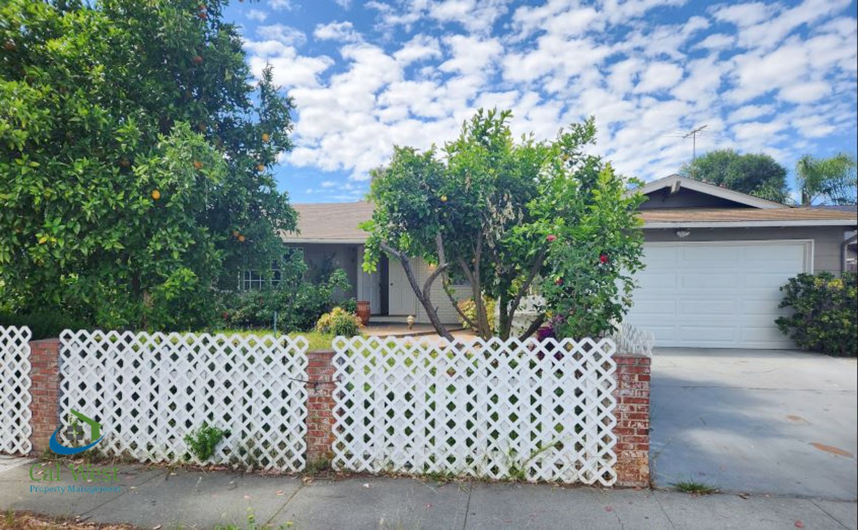 San Jose House: 720 River Falls Dr