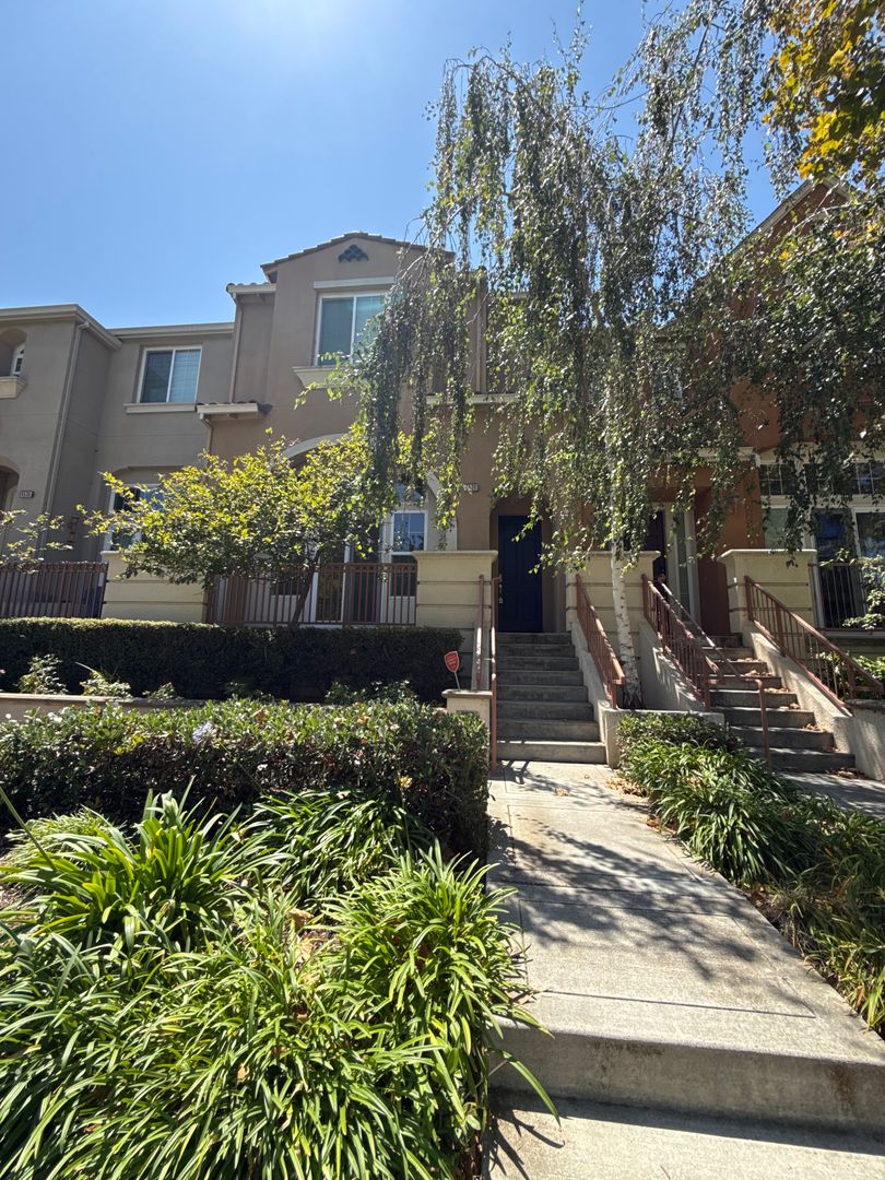 Santa Clara Townhome: 4538 Lick Mill Blvd.