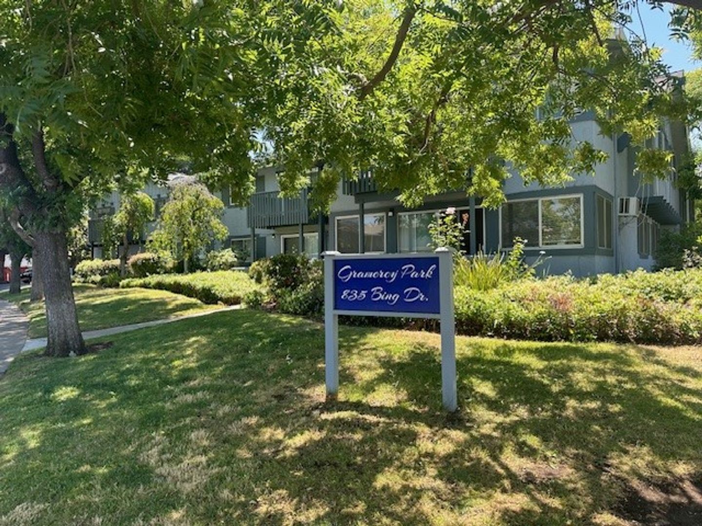 Santa Clara Condo: 835 Bing Drive #7