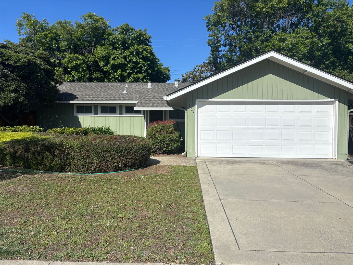 Santa Clara House: 2347 Osborne Avenue