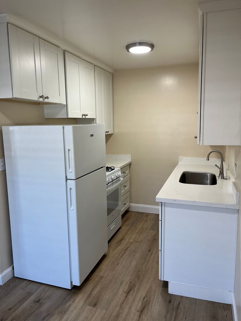 San Jose Apartment: 375&385&395 S 4th Street - 375-09