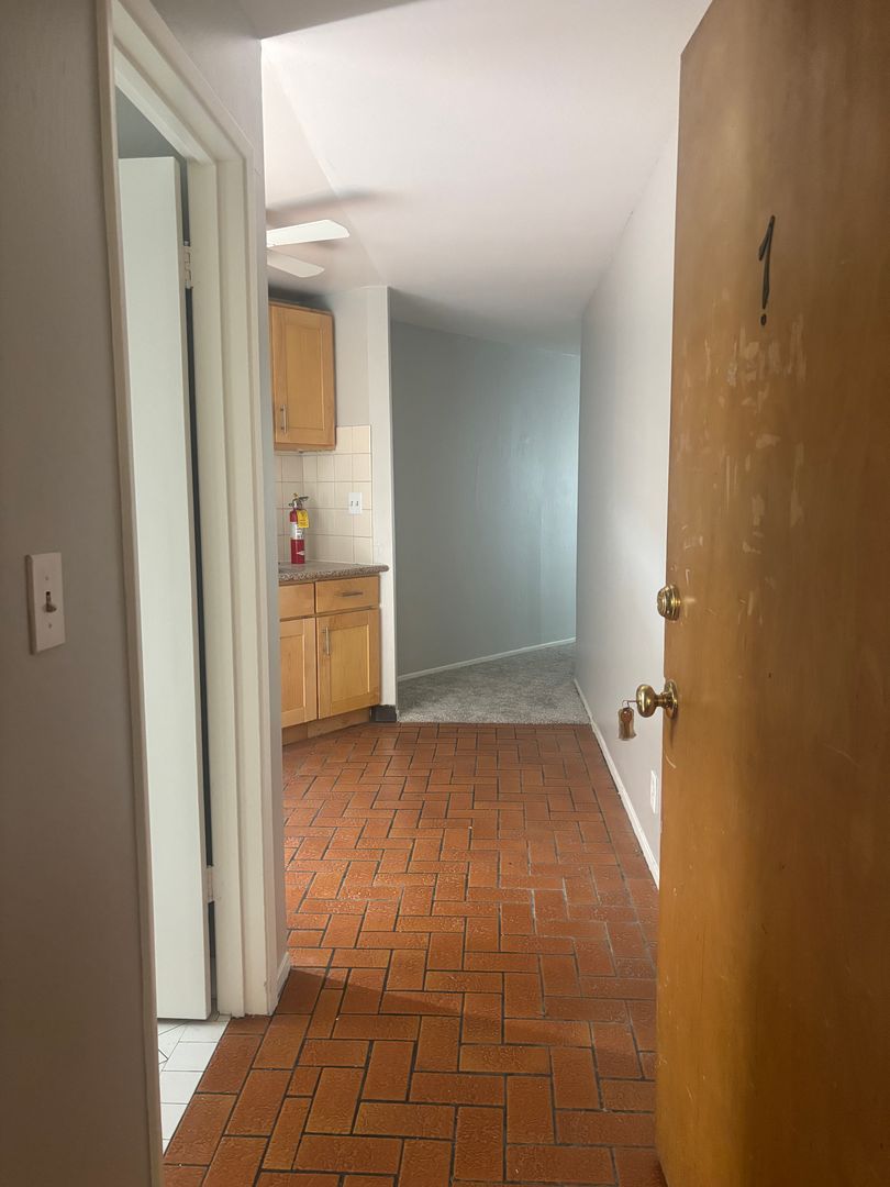 San Jose Apartment: 1716 De Rose Way